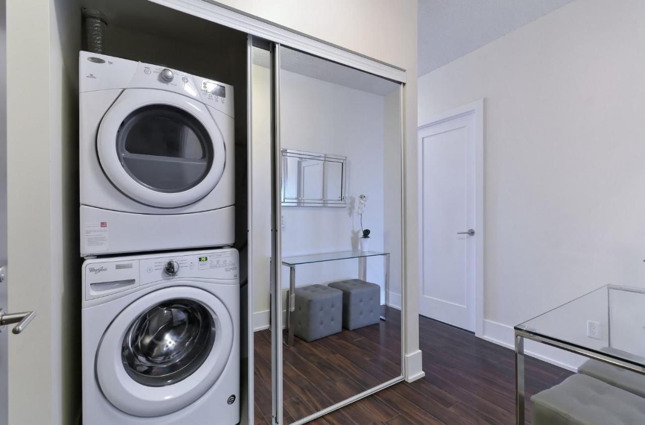 Delsuites - 300 Front Street - 30 Night Stays Toronto Eksteriør billede