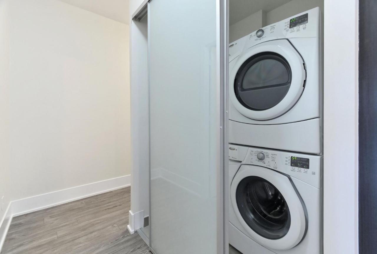 Delsuites - 300 Front Street - 30 Night Stays Toronto Eksteriør billede